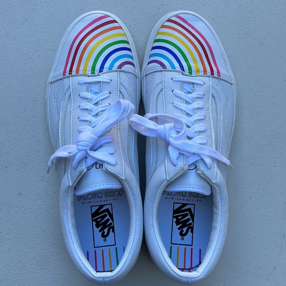 VANS X FLOUR SHOP | Old Skool Rainbow Leather Sneakers - Picture 5 of 7